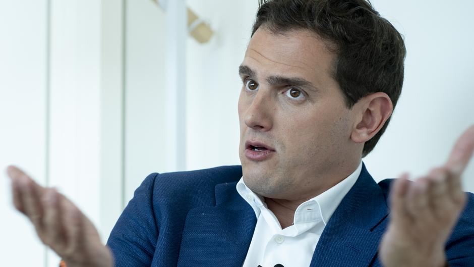 Albert Rivera: «Vamos a hacer una oposición firme en materia económica y territorial»