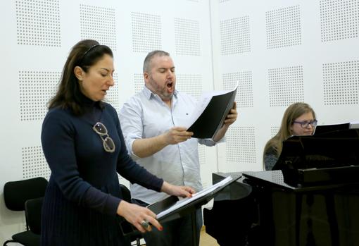 Luis Santana y Martí Caballé, durante un ensayo en Valladolid