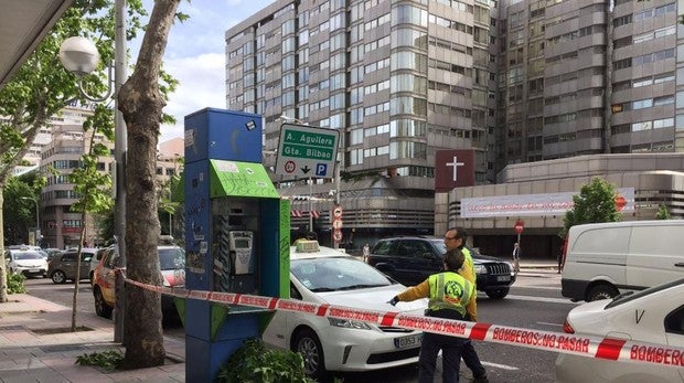 Un taxista herido al caerle una gran rama de un árbol en Moncloa