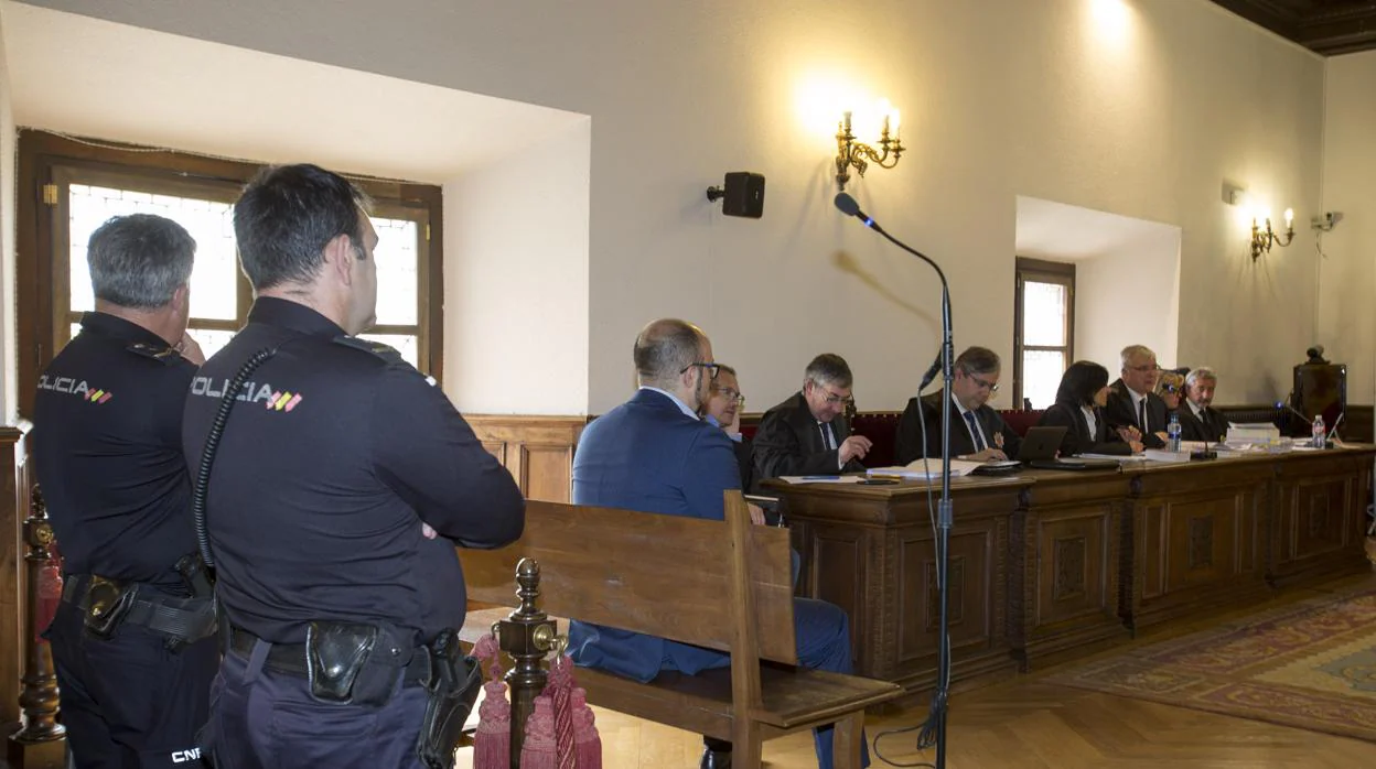 El acusado durante el juicio celebrado en Ávila