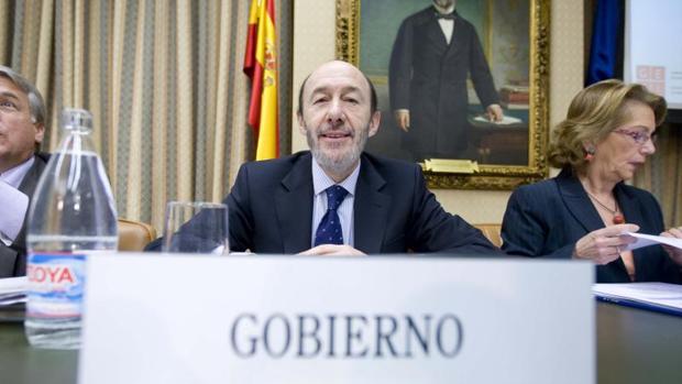 El Gobierno decreta luto oficial por la muerte de Rubalcaba