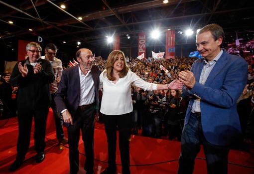 Susana Díaz recibió el apoyo de Rubalcaba cuando se presentó a las primarias del PSOE