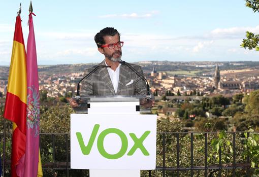 Alberto Romero, candidato a la Alcaldía de Toledo, durante su intervención