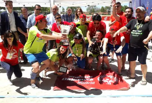 El equipo finalista, Special Olympics Madrid, saborea su segundo puesto