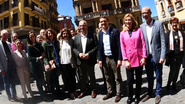 Casado pide al centro-derecha no volver a «equivocarse» porque la suma de votos «funciona»