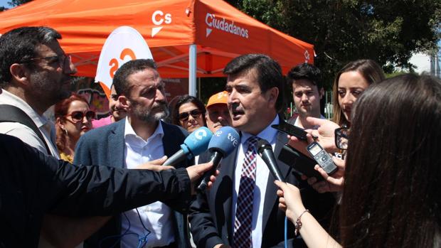 Fernando Giner suprimirá las subvenciones municipales a las entidades pancatalanistas