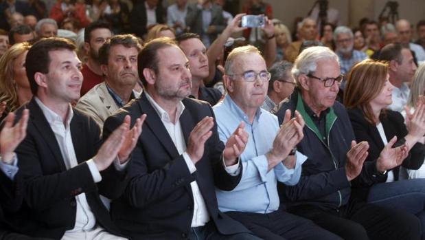 Ábalos:«A Feijóo le venía bien el golpe que se ha llevado Casado»