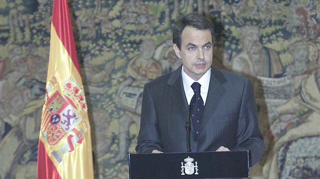 José Luis Rodríguez Zapatero durante una declaración institucional en 2004, cuando era presidente del Gobierno