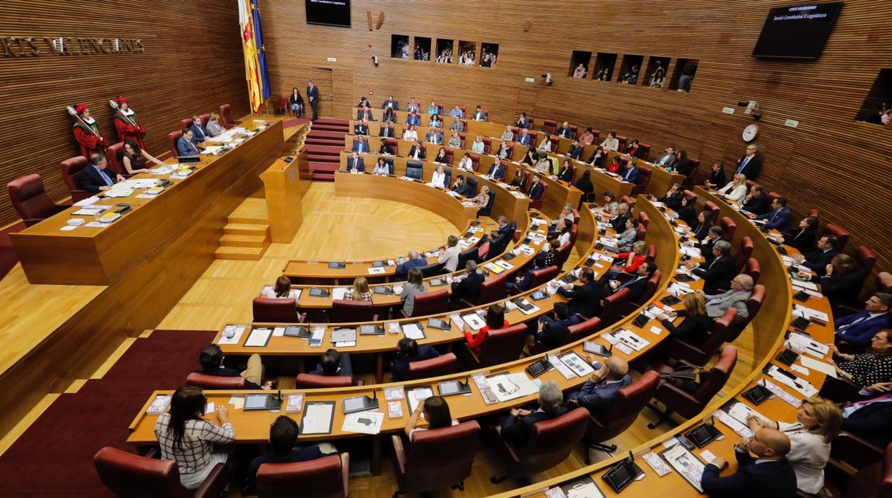 Imagen de las Cortes Valencianas este jueves, durante la sesión de constitución de las Cortes Valencianas