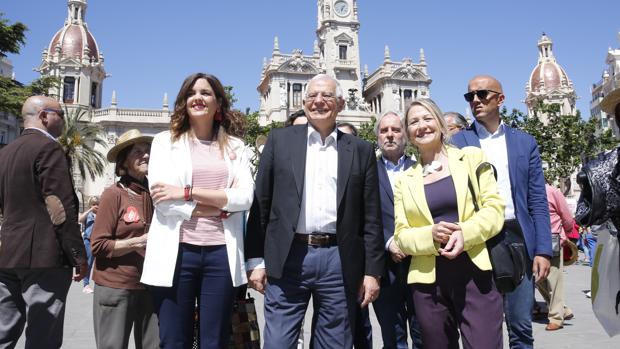 Josep Borrell, en Valencia: «No hay nada más innoble que explotar el miedo de la gente frente al inmigrante»