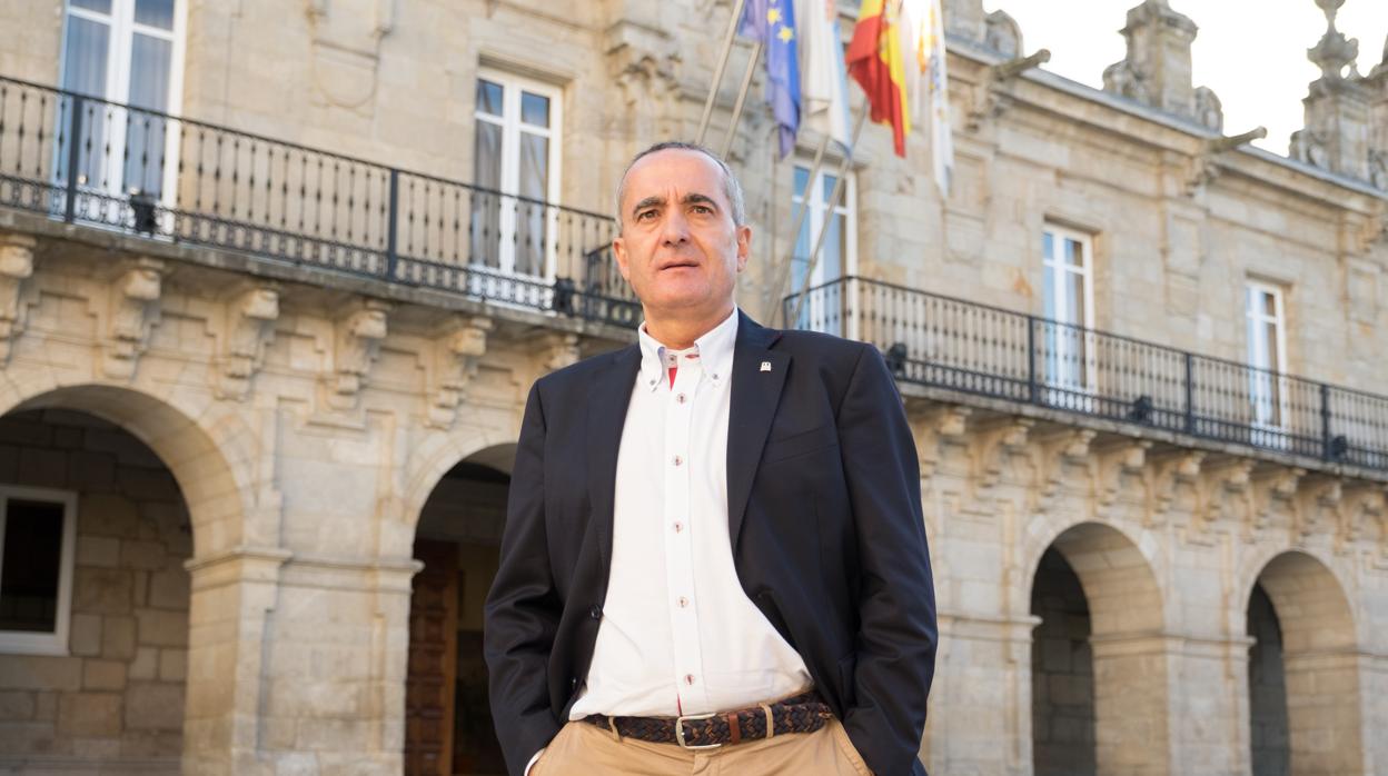 «Por desidia en el Ayuntamiento, vas con un problema y sales con tres»