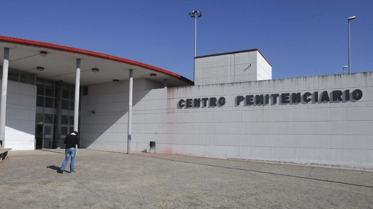 Centro penitenciario de Villahierro en Mansilla de las Mulas (León), donde hoy ha ingresado Jon Rubenach