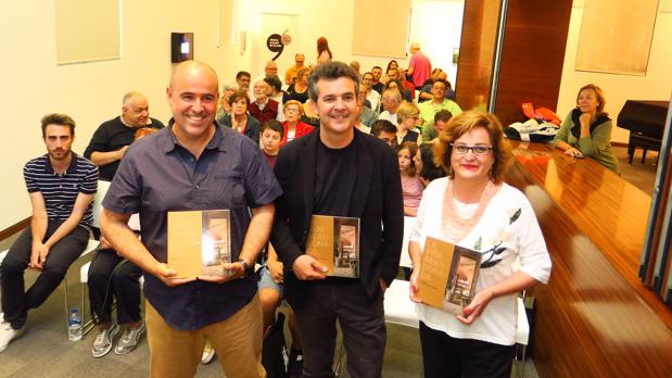 Un libro póstumo de Ismael Belda retrata rincones singulares de Alicante con fotos de Ángel García Catalá