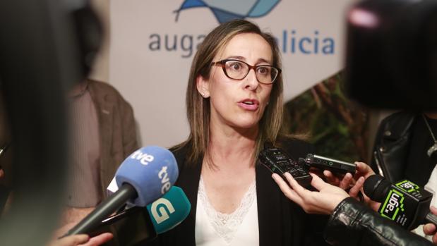 La Xunta pide que se beba agua del grifo para reducir el consumo de plásticos