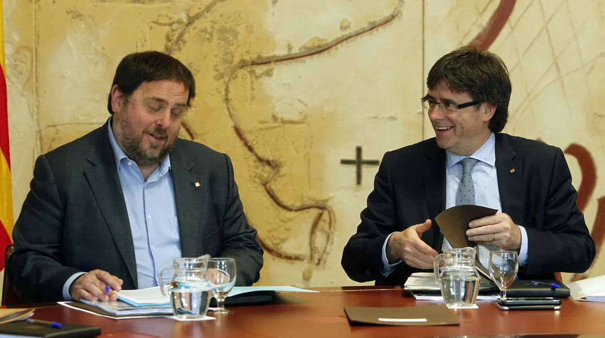 Oriol Junqueras y Carles Puigdemont en 2016, cuando eran vicepresidente y presidente de la Generalitat