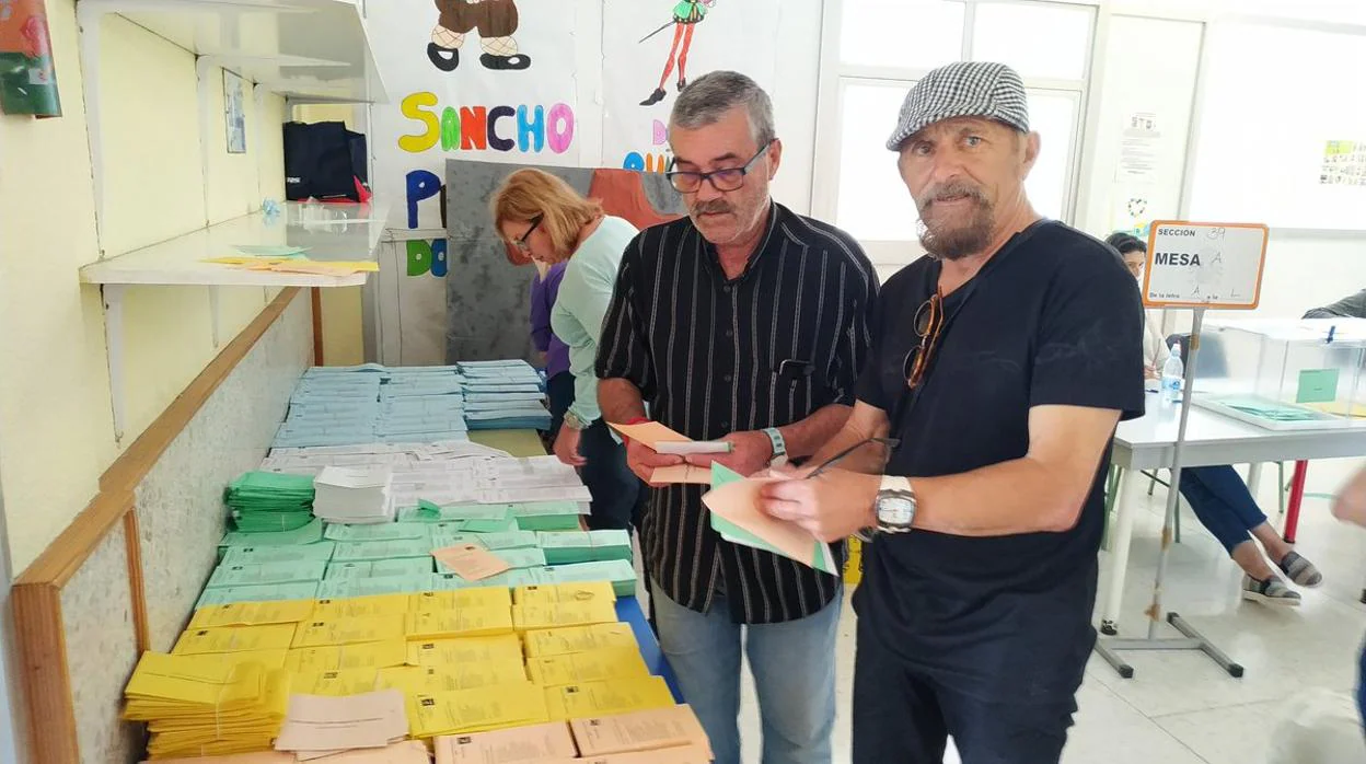 Dos electores este 26 de mayo en Canarias