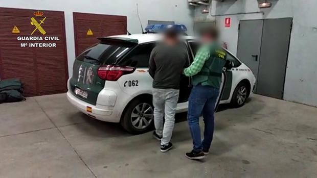 La Guardia Civil detiene al atracador de una sucursal bancaria de Pantoja