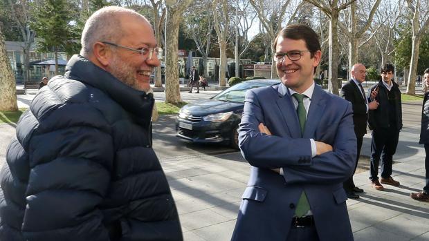 Cs y PP mantendrán mañana la primera reunión para la negociación de un pacto en Castilla y León