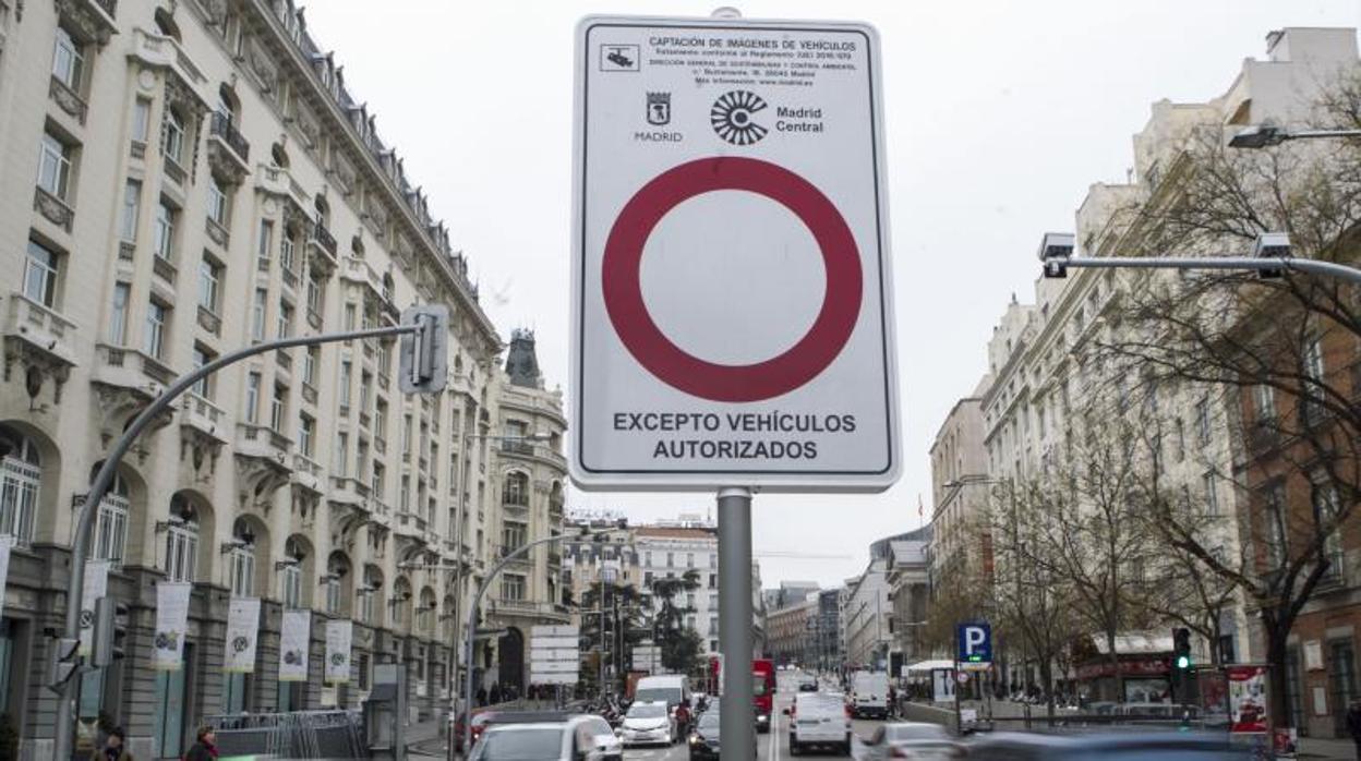 La oposición carga contra «la chapuza» de Madrid Central al detectarse un fallo en el sistema