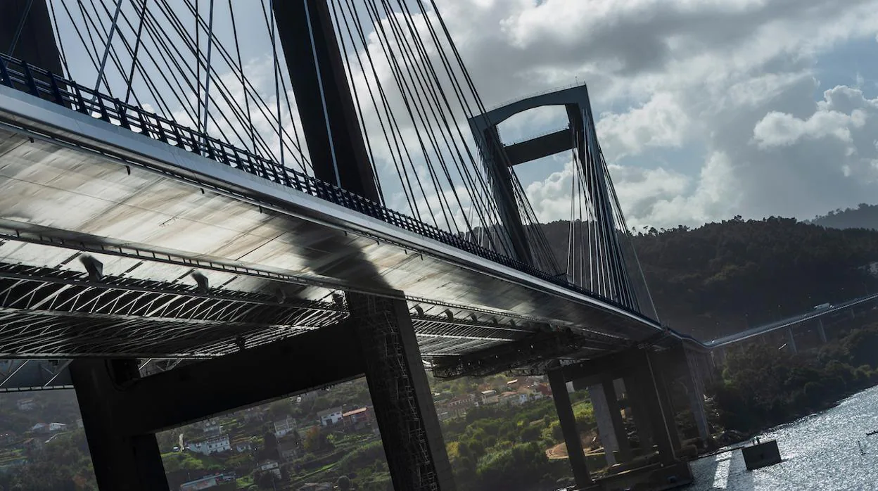 El puente de Rande que cruza la ría de Vigo