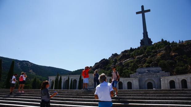 Jueces denuncian falta de sensibilidad y respeto en el auto del Tribunal Supremo sobre Franco