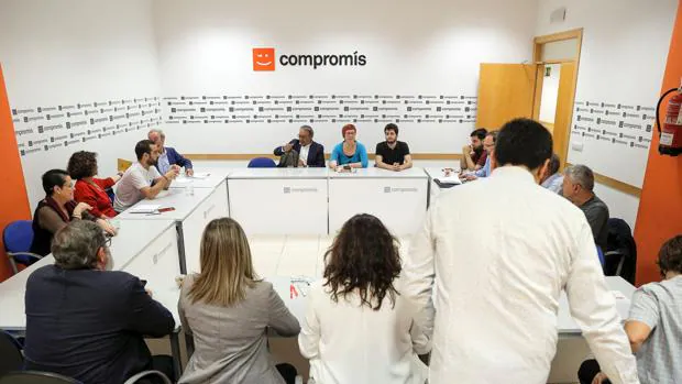 Oltra reprocha a PSPV y Podemos que Compromís sea la única fuerza generosa en la negociación del Consell