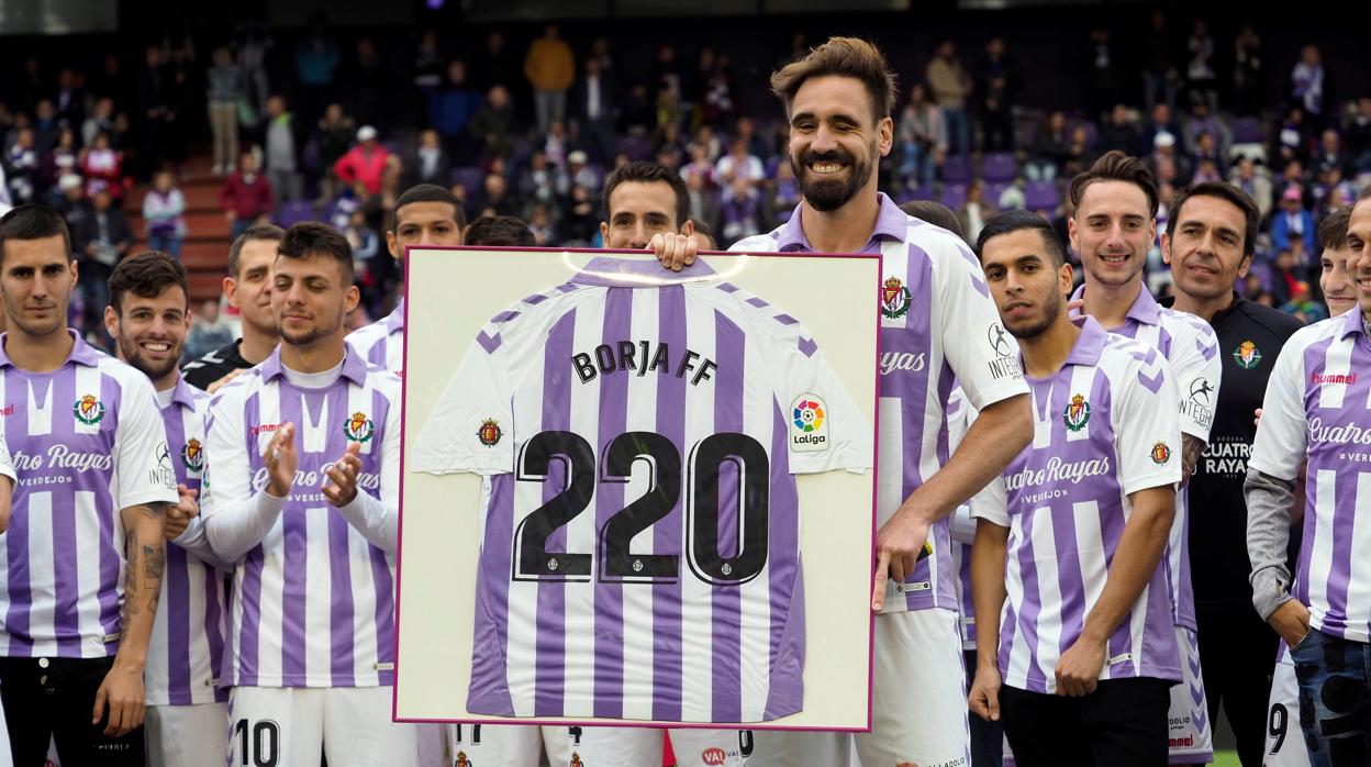 Borja Fernández, presunto implicado en el caso «Oikos», durante su despedida como futbolista en Zorrilla