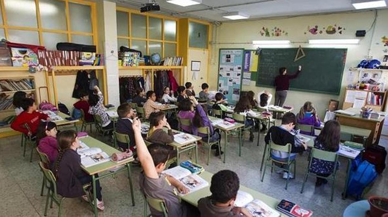 Casi la mitad de las familias de Castilla-La Mancha están descontentas con la oferta educativa