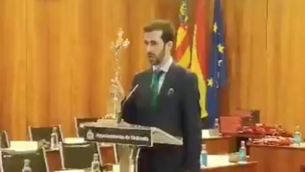 Un concejal de Vox acata «por imperativo legal» y «contra su conciencia» el Estatuto valenciano