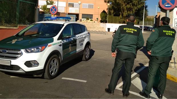 Cinco menores dan una brutal paliza a otro por un móvil y dos euros