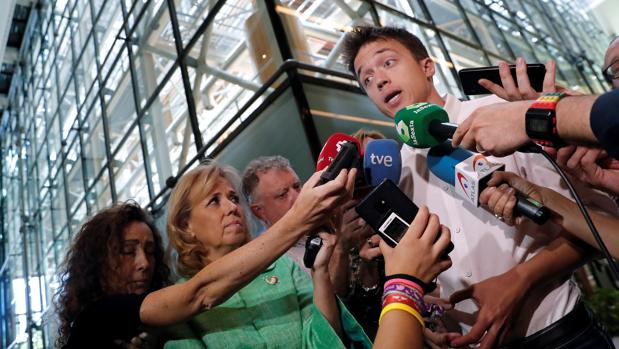 Errejón aprovecha la disputa en la derecha para «cortejar» a Cs