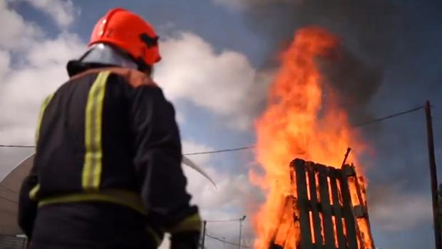 Vídeo: consejos por las hogueras de San Juan Protección Civil en Canarias