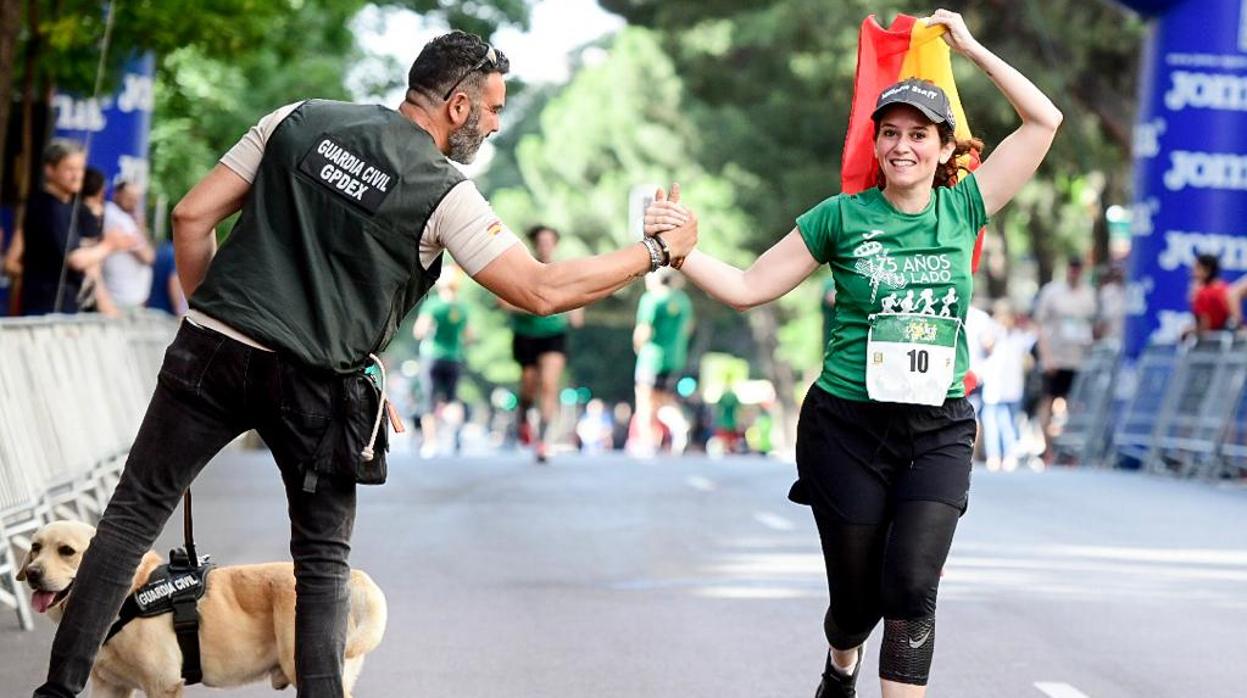 Díaz Ayuso, ayer, en la carrera por el 175 aniversario de la Guardia Civil