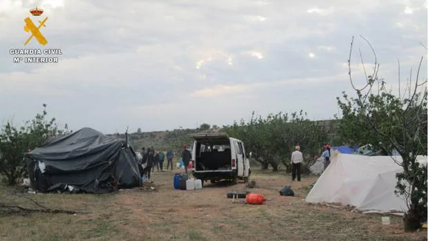 La Guardia Civil desmantela tres campamentos ilegales de inmigrantes en La Almunia y Ricla