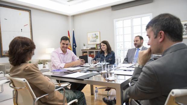 El «gurú» de Pedro Sánchez se abre a repetir elecciones para laminar a Podemos