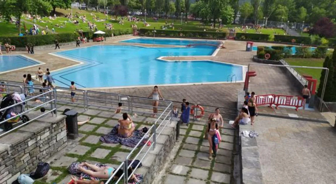 Los trabajadores de las piscinas de Vizcaya van a la huelga en la segunda jornada de la ola de calor