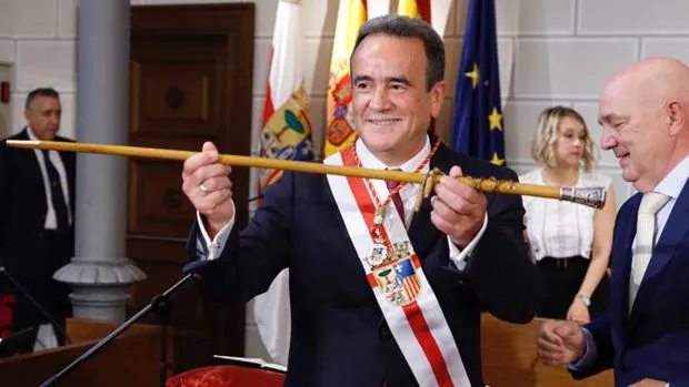 Sánchez Quero, reelegido presidente de la DPZ, clama contra la «insoportable sangría» de la despoblación