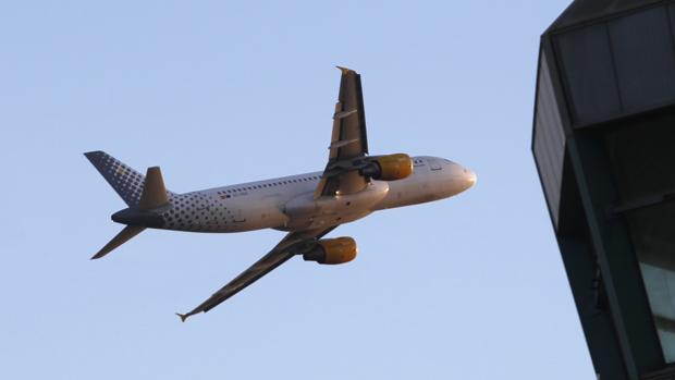 Un niño de 11 años, tras la falsa amenaza de bomba que retuvo un avión en Fuerteventura