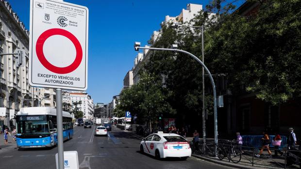 El Ayuntamiento volverá a multar en Madrid Central a partir del lunes