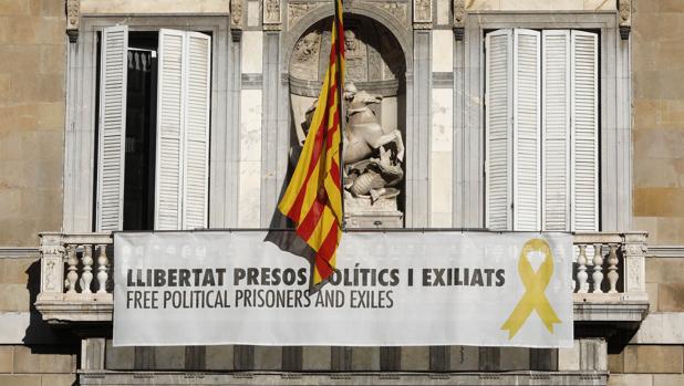 La Guardia Civil entra en el Palacio de la Generalitat para buscar información del 1-O
