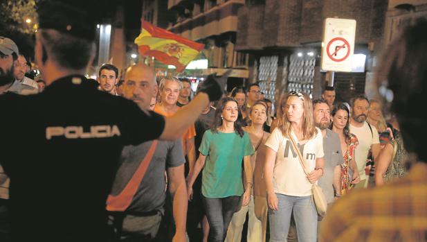 Policías de servicio echan por tierra el informe de la Jefatura de Madrid