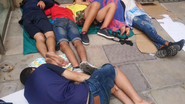 La Generalitat reconoce que hay medio centenar de «Menas» durmiendo en las calles de Barcelona