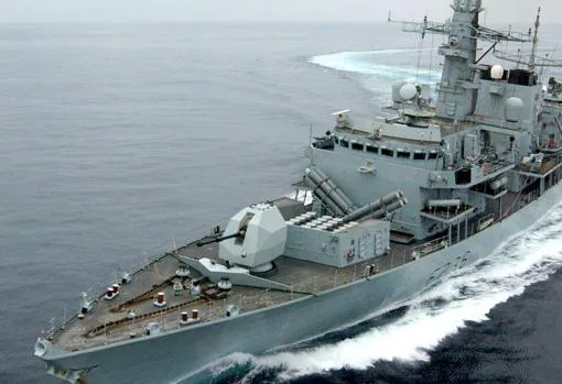 El buque británico HMS Montrose en 2014