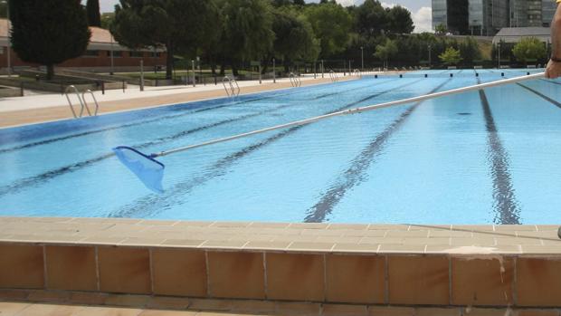 Una mujer de 60 años muere tras ser rescatada inconsciente de una piscina en Carlet