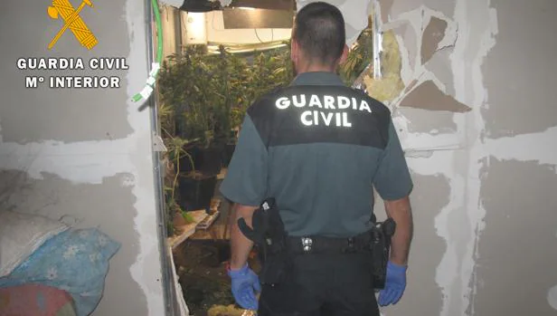 La Guardia Civil desmantela un punto de venta de droga en Nambroca