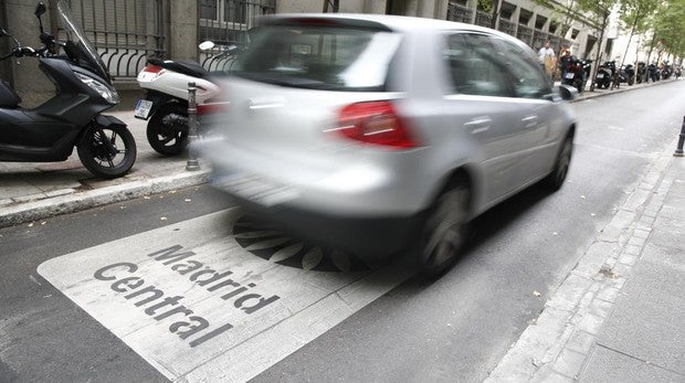 El Ayuntamiento estudia recurrir los autos que suspenden la moratoria de multas de Madrid Central