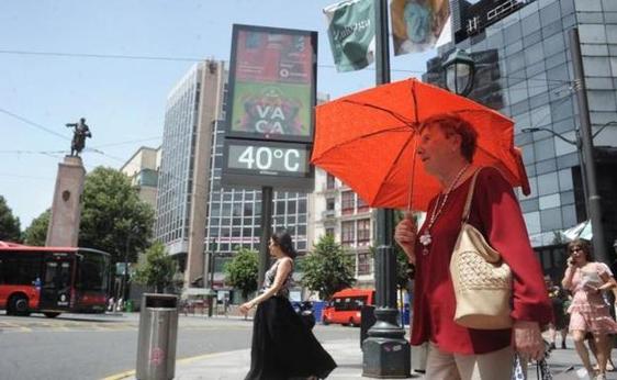 El País Vasco se enfrenta este martes a una nueva ola de calor que disparará el mercurio hasta los 40º