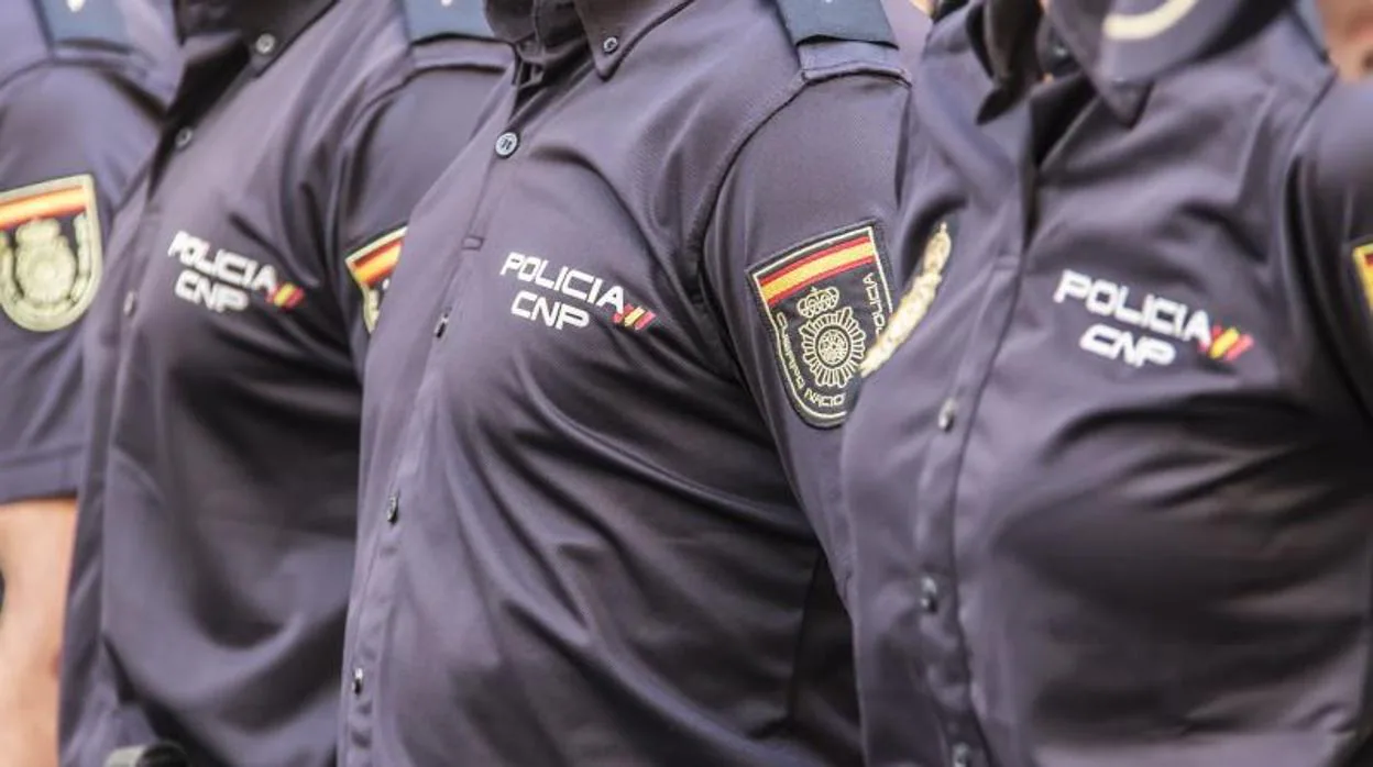 Efectivos de la Policía Nacional en la Comunidad Valenciana