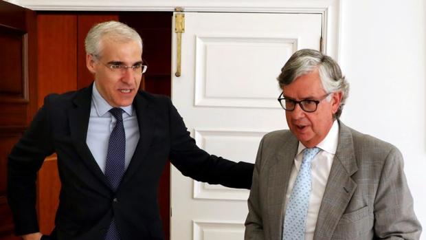 Galicia lidera la caída del paro en toda España en los últimos doce meses