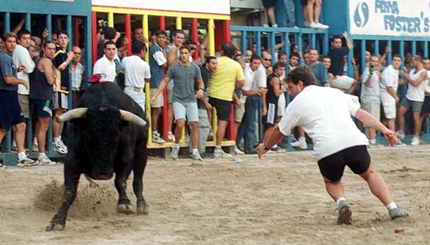 Un joven muere tras ser corneado por una vaquilla en los festejos taurinos de Pinoso